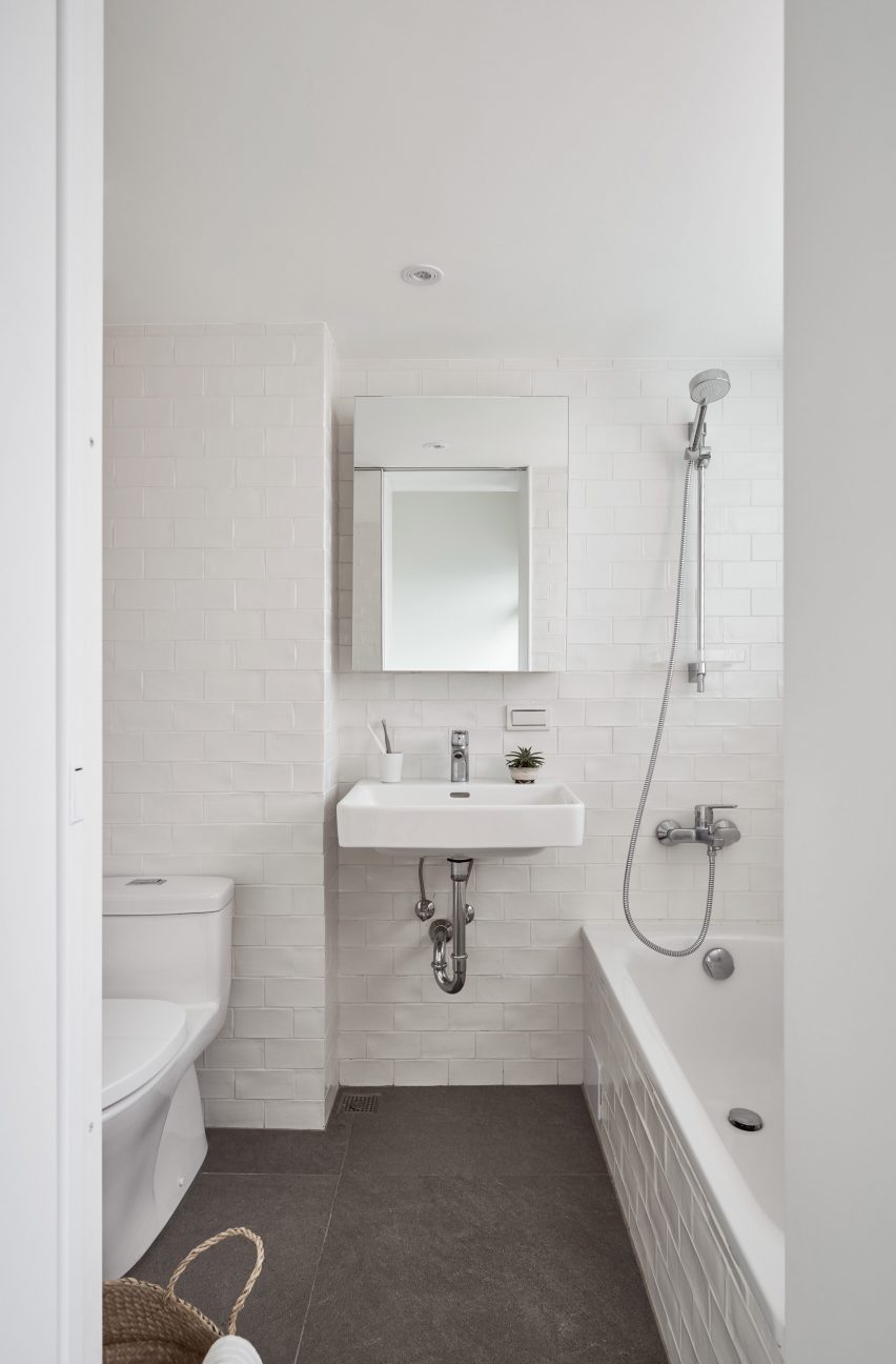 Tiny apartment by A Little Design