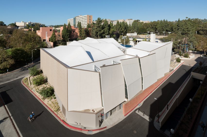 UCLA Basketball Facility by Kevin Daly Architects
