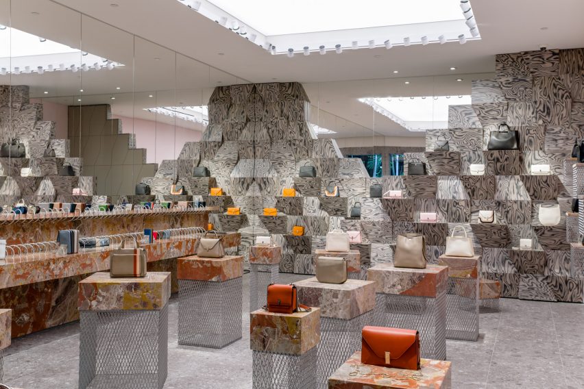 Valextra store by Aranda\Lasch