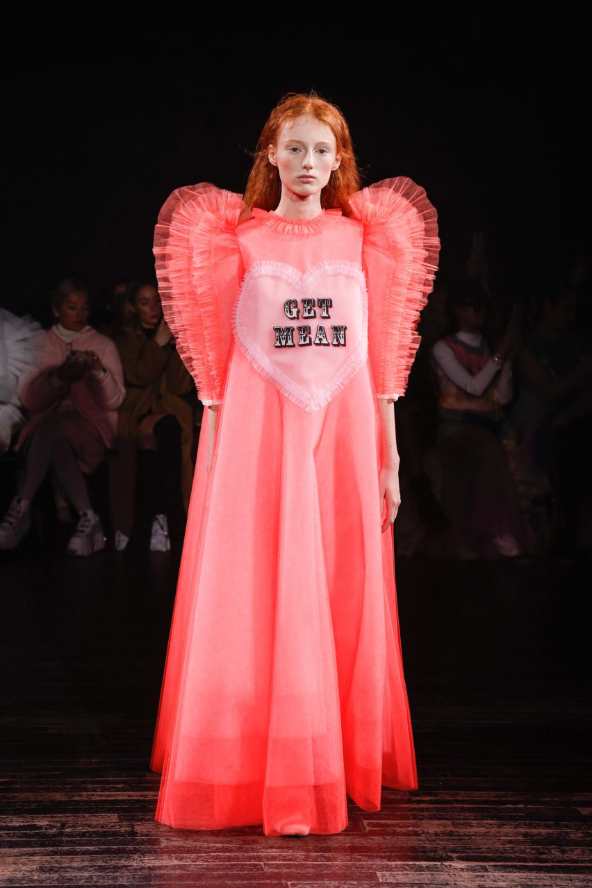 Viktor and Rolf demonstrate the "expressive power of clothing" in couture Spring Summer 2019 collection