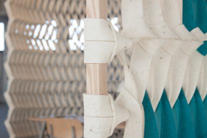 Petra Vonk Plectere 3D-knitted acoustic curtains