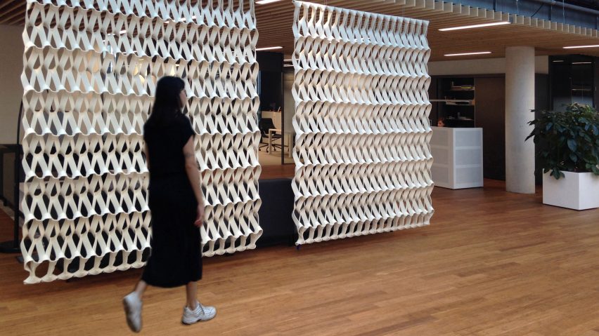 Petra Vonk Plectere 3D-knitted acoustic curtains