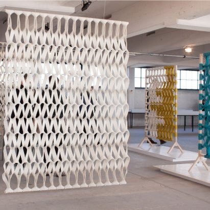 Petra Vonk Plectere 3D-knitted acoustic curtains