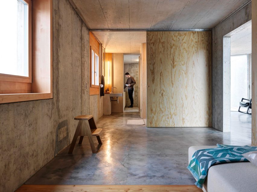Gus Wüstemann affordable concrete housing in Zurich