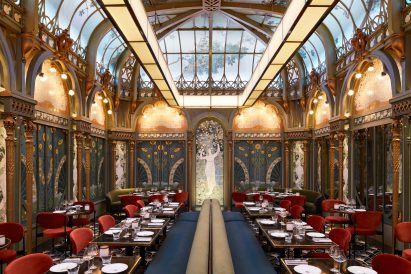 Beefbar Paris: Interiors of Beefbar restaurant in Paris, designed by Humbert & Poyet