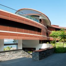 Five opportunities for industrial designers including jobs at Foster + Partners and Apple