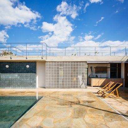 Casa João de Barro by Terra e Tuma