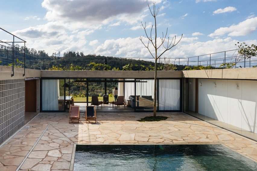 Casa Joao de Barro by Terra e Tuma
