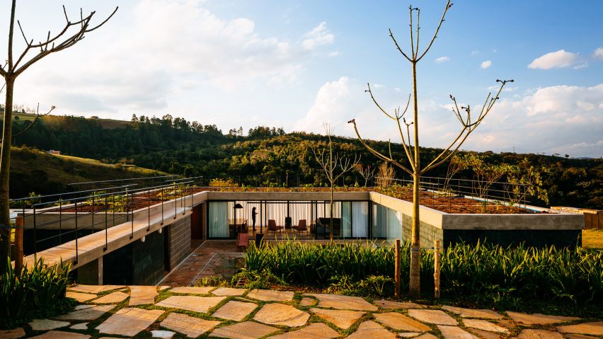 Casa Joao de Barro by Terra e Tuma