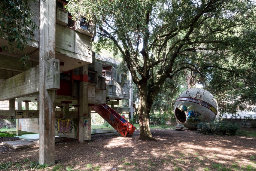 Casa Sperimentale photgraphed by Andy Tye of French + Tye