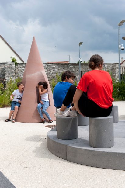 Conversations by Olivier Vadrot