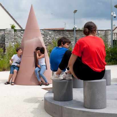 Conversations by Olivier Vadrot