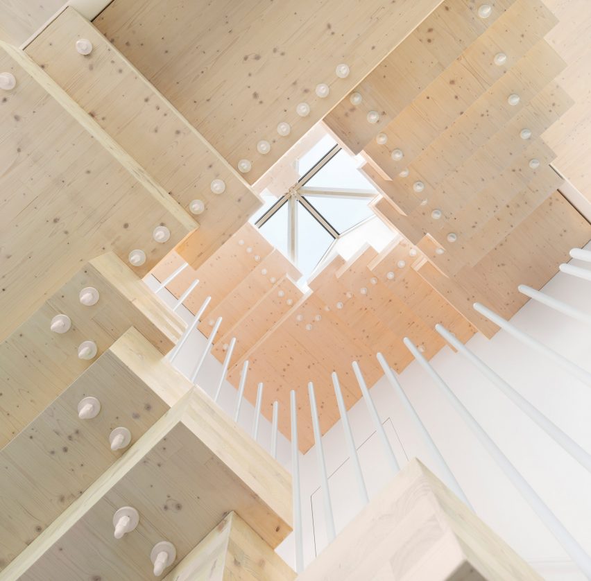 Cork Screw House by Rundzwei Architekten