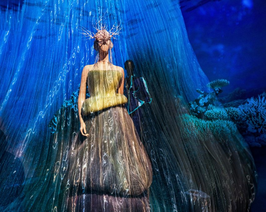 Couturissme exhibit by Thierry Mugler