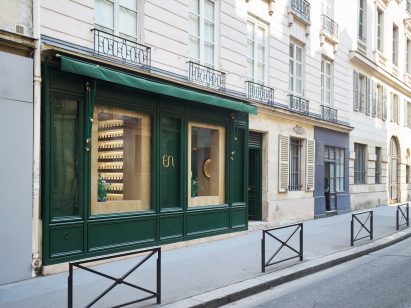 Exterior of En skincare store, designed by Archiee