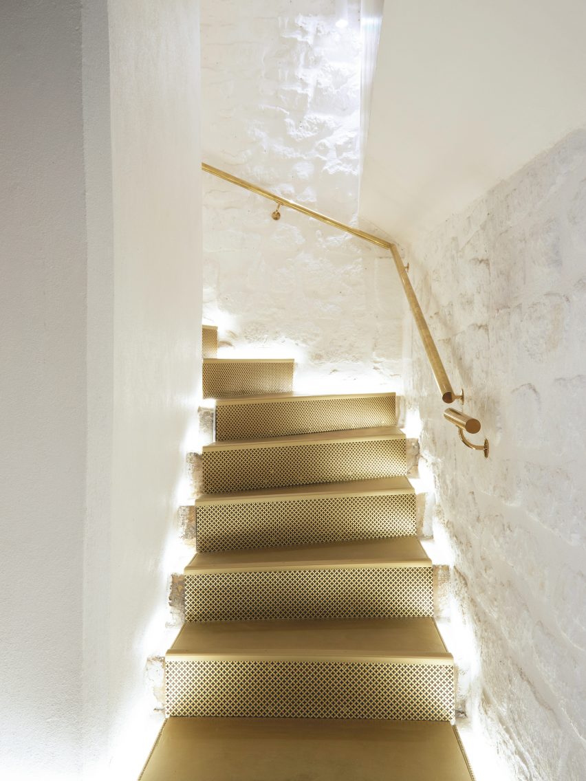 Interiors of En skincare store, designed by Archiee