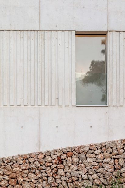Frame House by Nomo Studio in Menorca