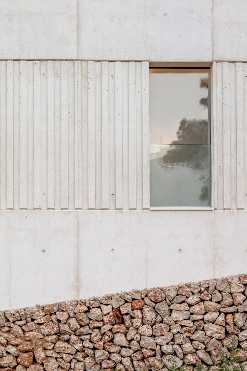 Frame House by Nomo Studio in Menorca