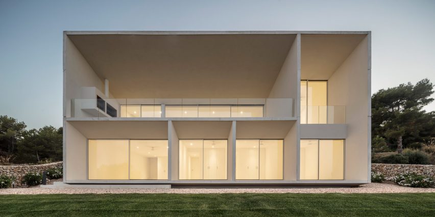 Frame House by Nomo Studio in Menorca