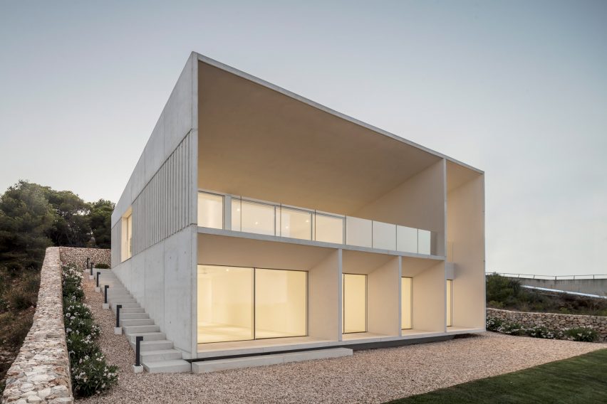 Frame House by Nomo Studio in Menorca