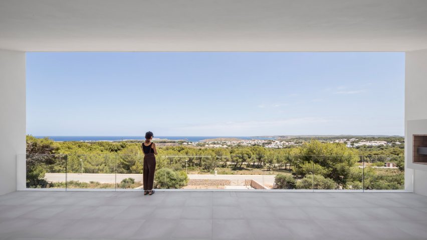 Frame House by Nomo Studio in Menorca