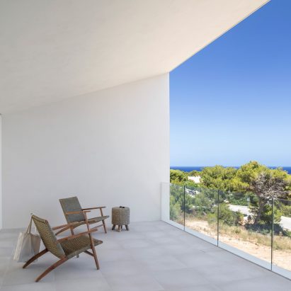 Frame House by Nomo Studio in Menorca