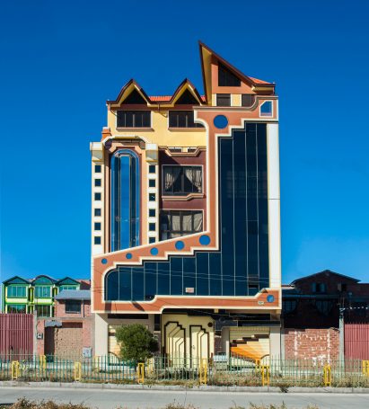 Freddy Mamani's New Andean Architecture in El Alto, Bolivia