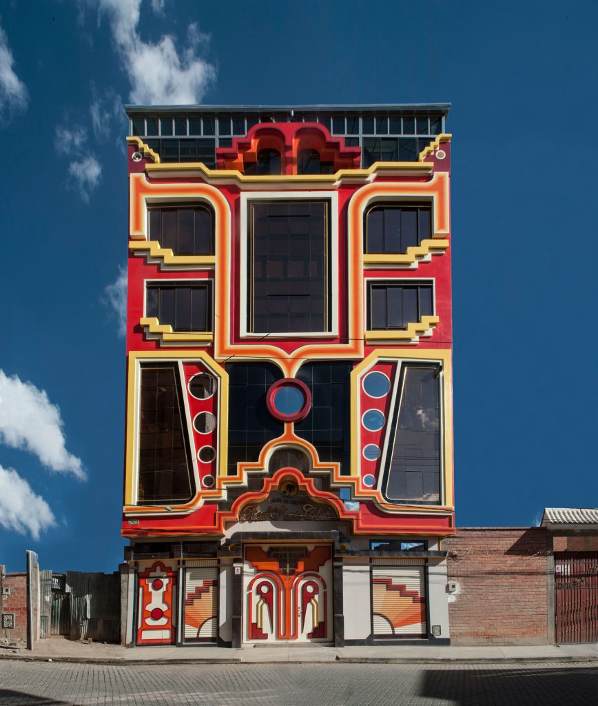 Freddy Mamani's New Andean Architecture in El Alto, Bolivia
