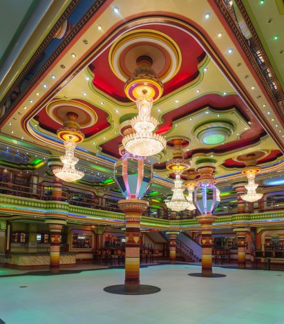 Freddy Mamani's New Andean Architecture in El Alto, Bolivia