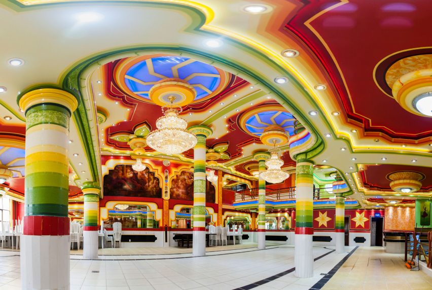 Freddy Mamani's New Andean Architecture in El Alto, Bolivia