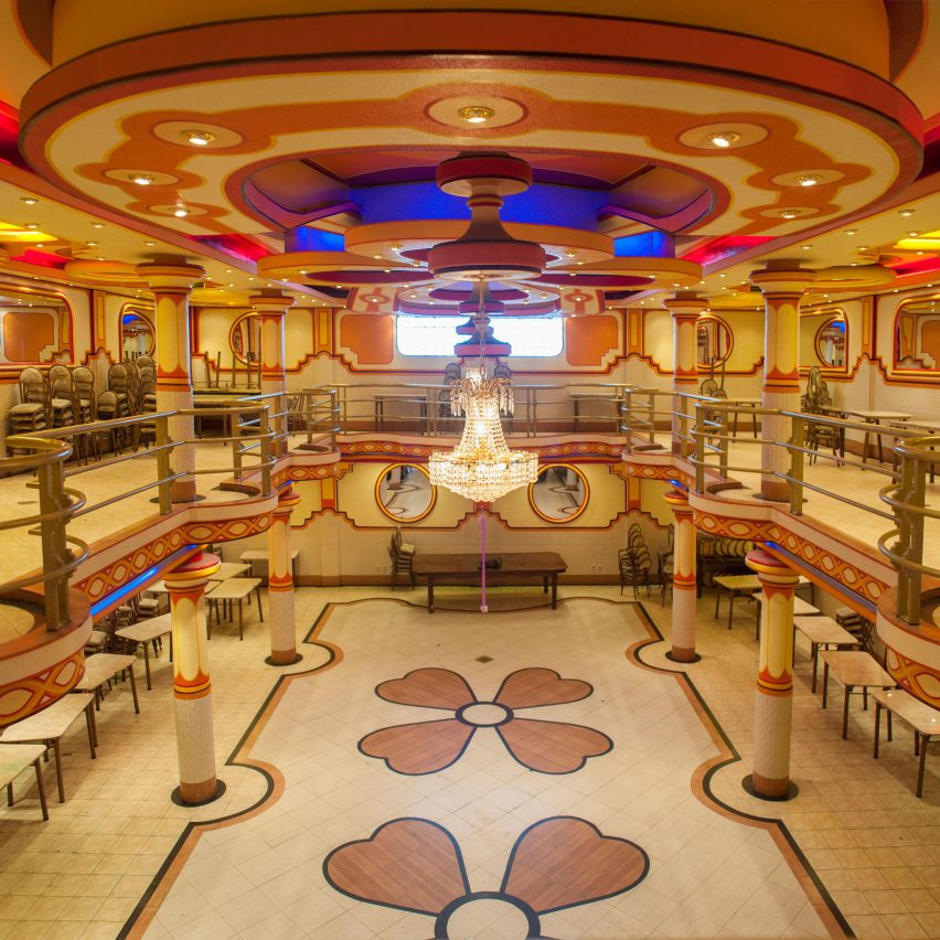 Freddy Mamani's New Andean Architecture in El Alto, Bolivia