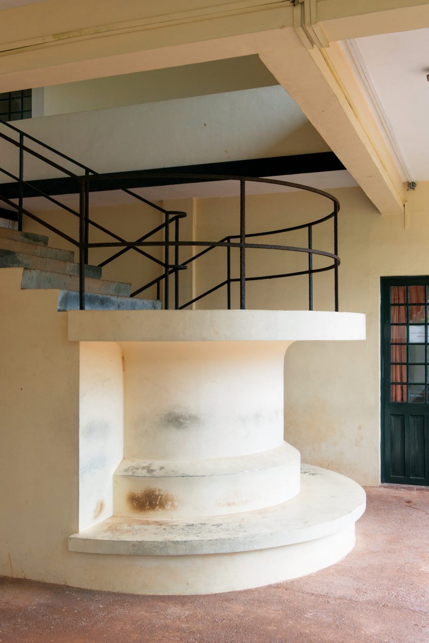 Geoffrey Bawa staircases: Ruhunu University Campus, Matara, 1980-85