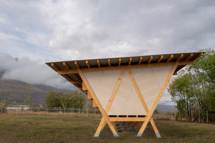 House of Chickens by SO Architecture