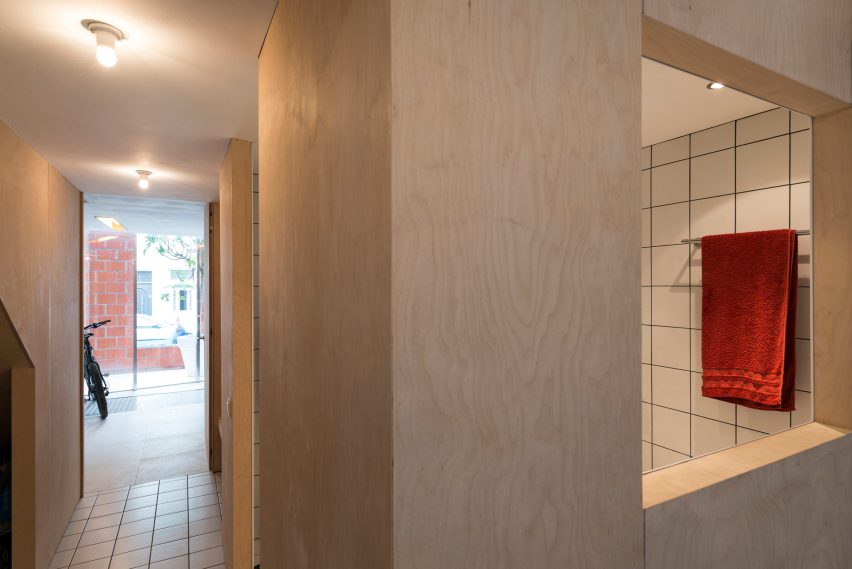 House SSK by De Baes Associates and Sophie van Noten