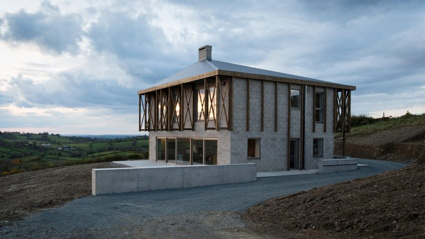TOB Architect builds “deliberately unharmonious” Killan Farmhouse