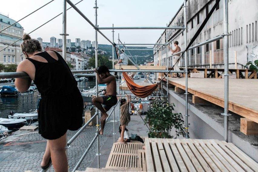 Level Up street pavilion by Brett Mahon, Joonas Parviainen, Saagar Tulshan, Shreyansh Sett and Vanja Borovic