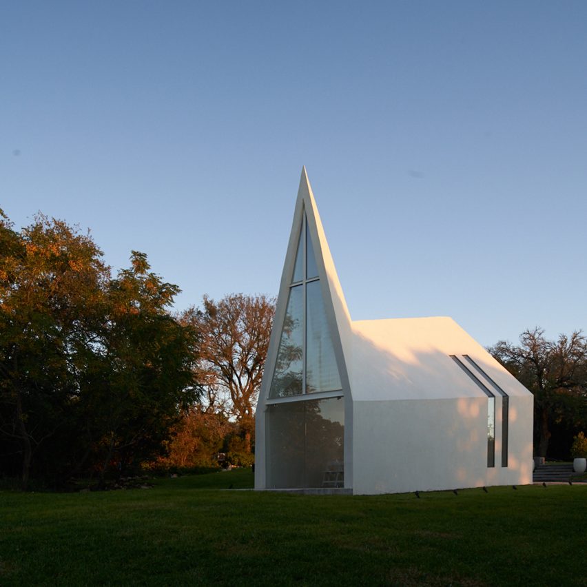Lincoln Chapel by Studio 512
