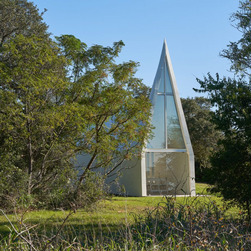 Lincoln Chapel by Studio 512