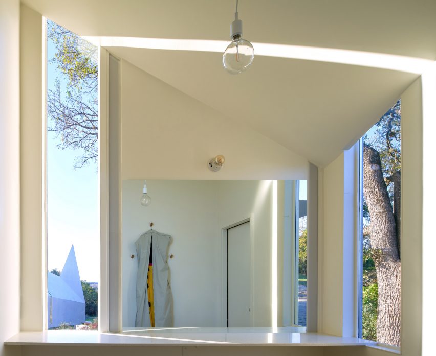 Lincoln Chapel by Studio 512