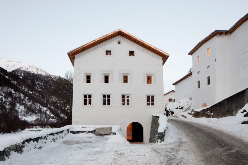 Muzeum Susch by Chasper Schmidlin and Lukas Voellmy
