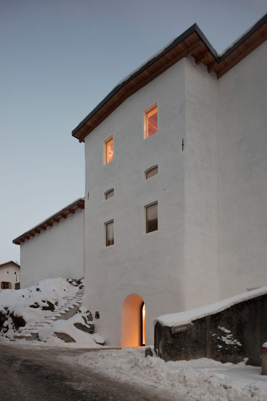 Muzeum Susch by Chasper Schmidlin and Lukas Voellmy