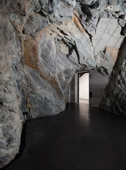 Muzeum Susch by Chasper Schmidlin and Lukas Voellmy