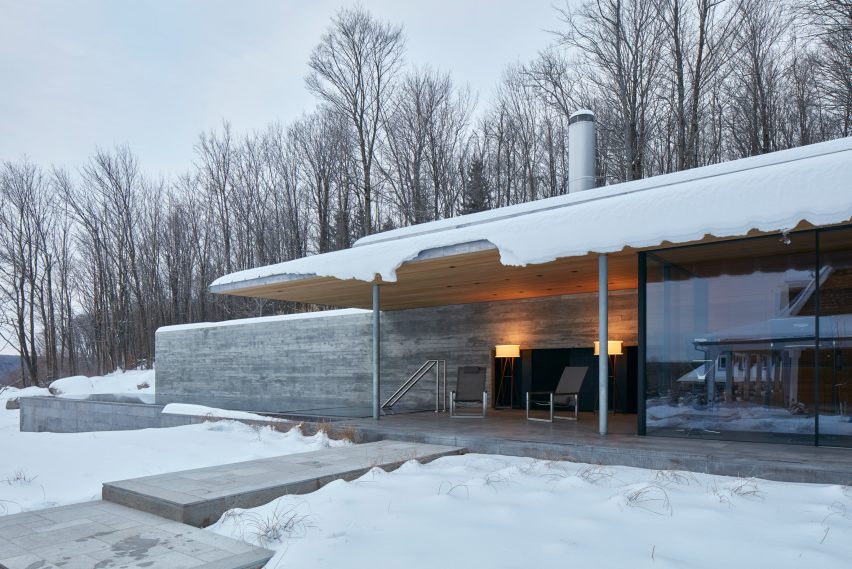 Pool House by MacKay-Lyons Sweetapple
