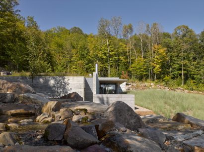 Pool House by MacKay-Lyons Sweetapple