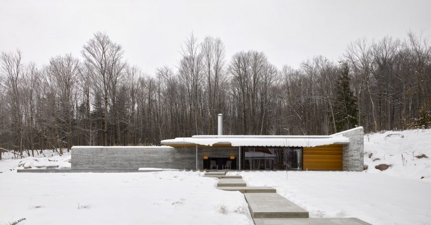 Pool House by MacKay-Lyons Sweetapple