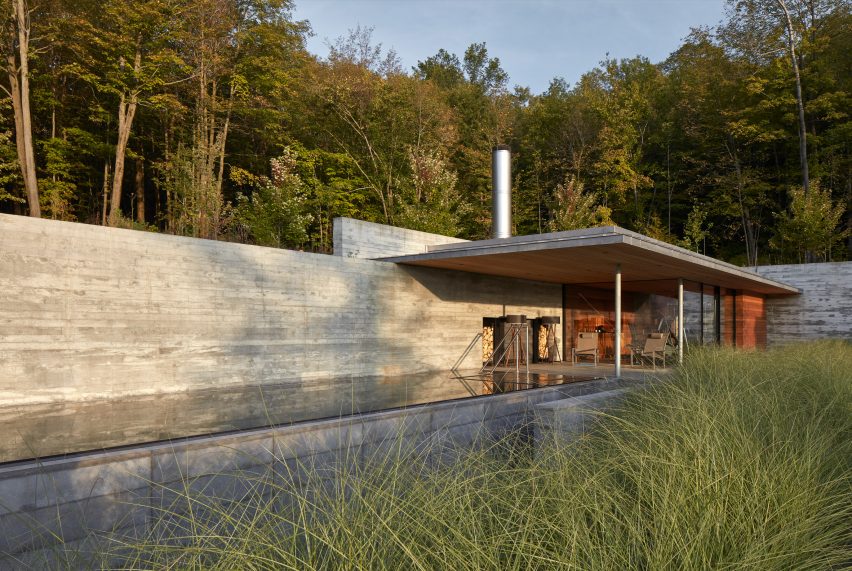Pool House by MacKay-Lyons Sweetapple