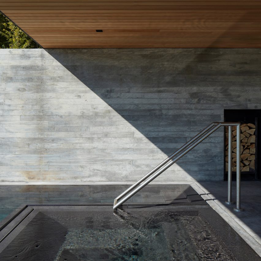 Pool House by MacKay-Lyons Sweetapple