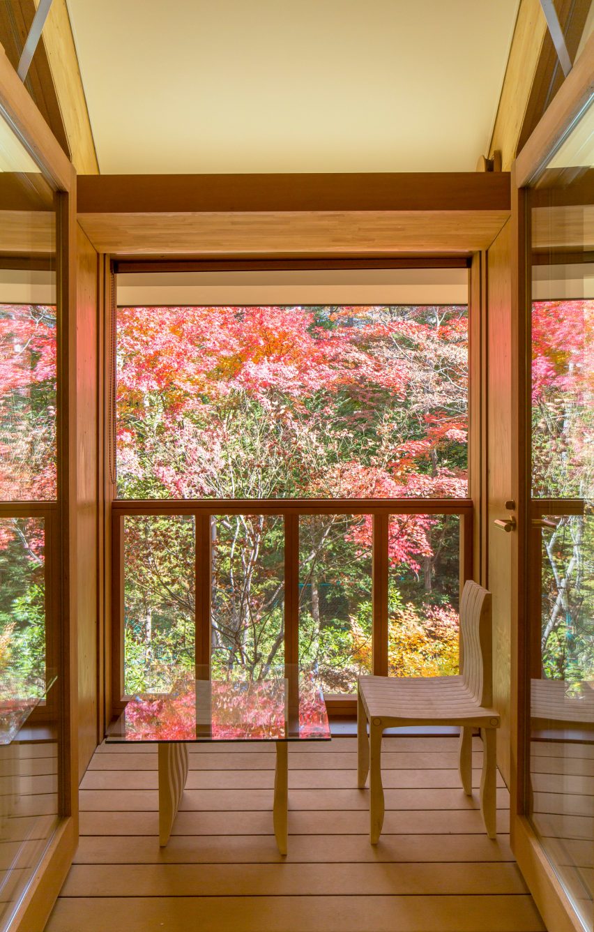 Shishi-Iwa House boutique hotel by Shigeru Ban in Karuizawa, Japan