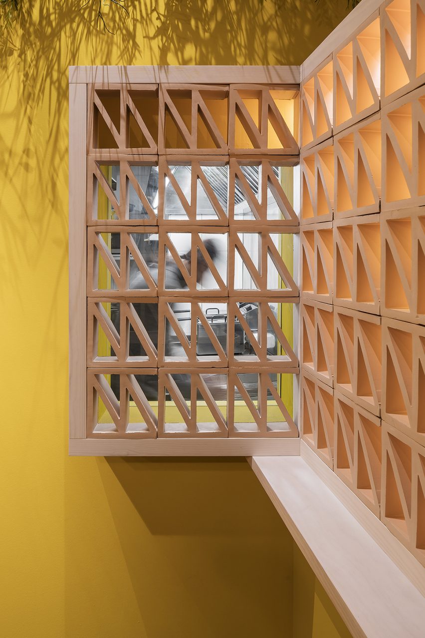 Sierra Madre Taquería by Erbalunga Estudio