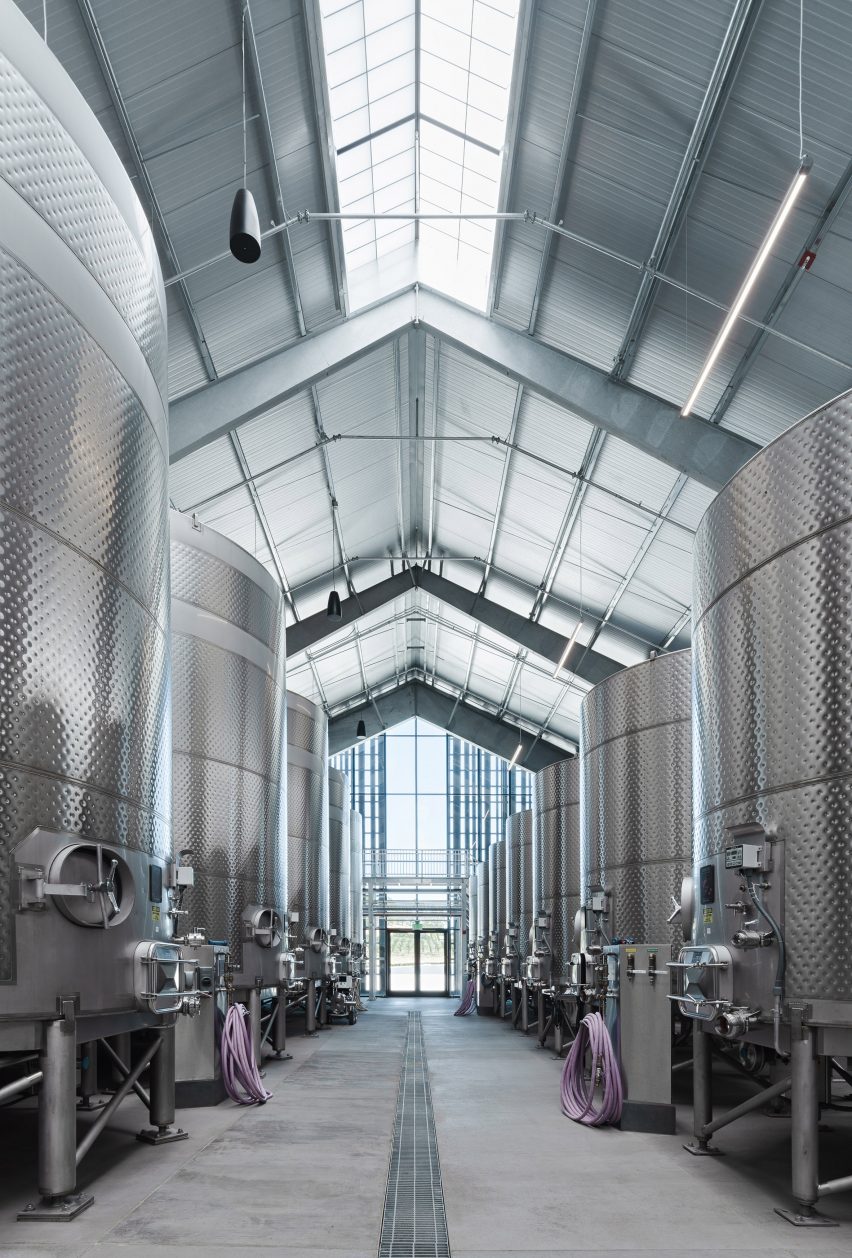Silver Oak Winery by Piechota Architecture